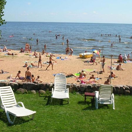 Hostel Laguun Каласте Екстериор снимка