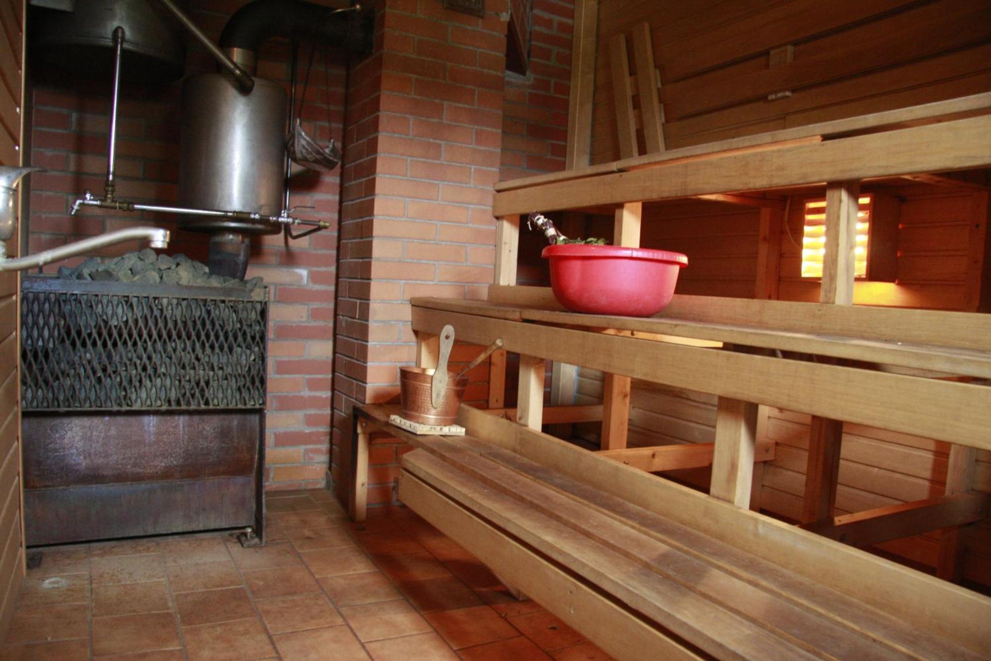 Hostel Laguun Каласте Екстериор снимка
