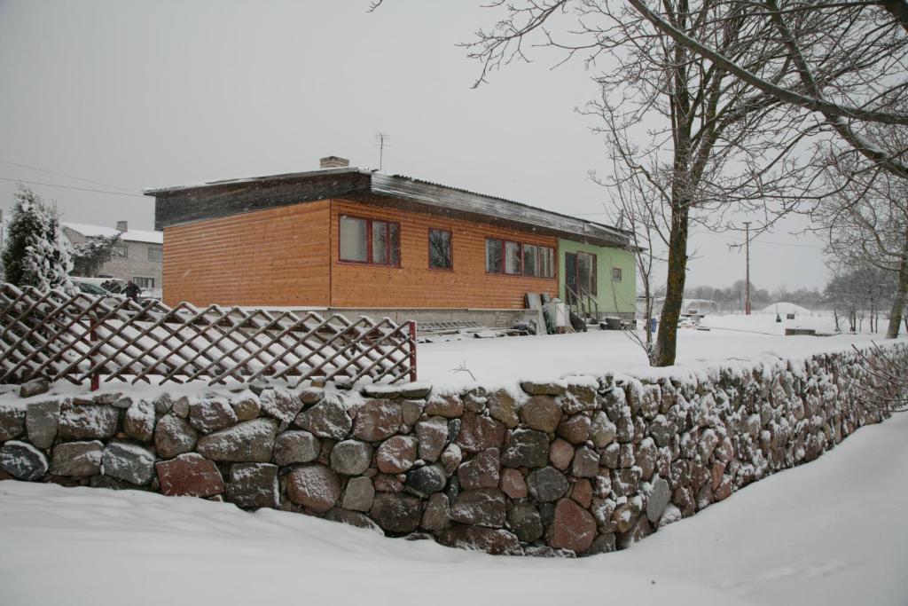 Hostel Laguun Каласте Екстериор снимка